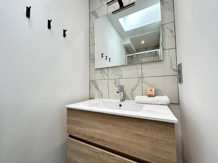 Ete Magnifique T2 Tout Equipe Proche Centre-Ville Remeš Exteriér fotografie